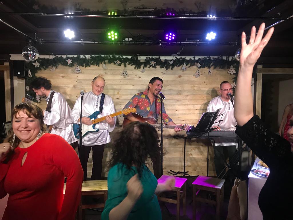 Это просто театр какой-то!